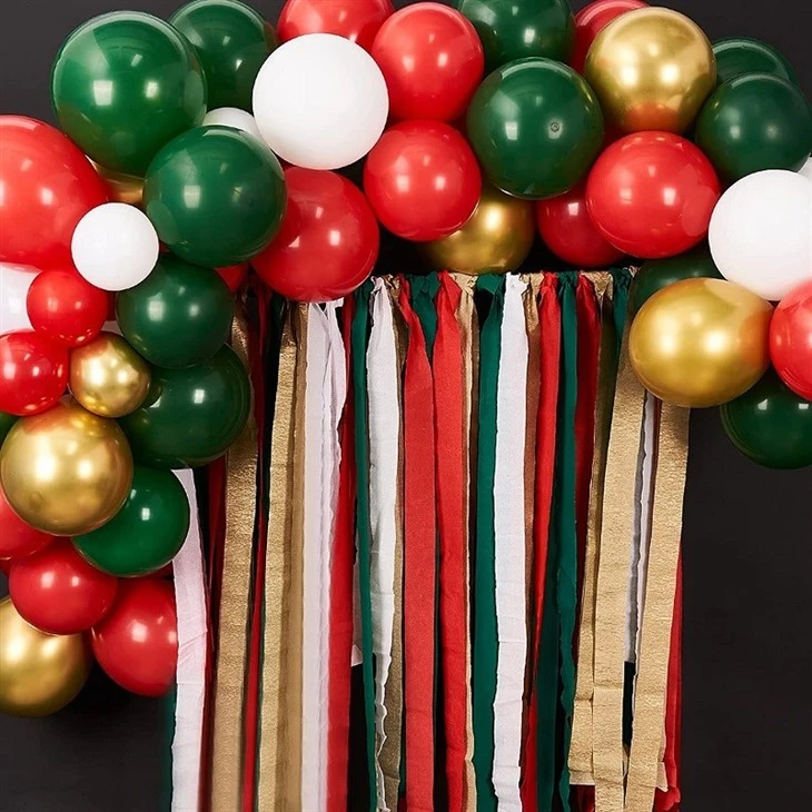 Crepe Streamer For Chrismas Party Backdrop Crepe Streamer For Chrismas Party Backdrop